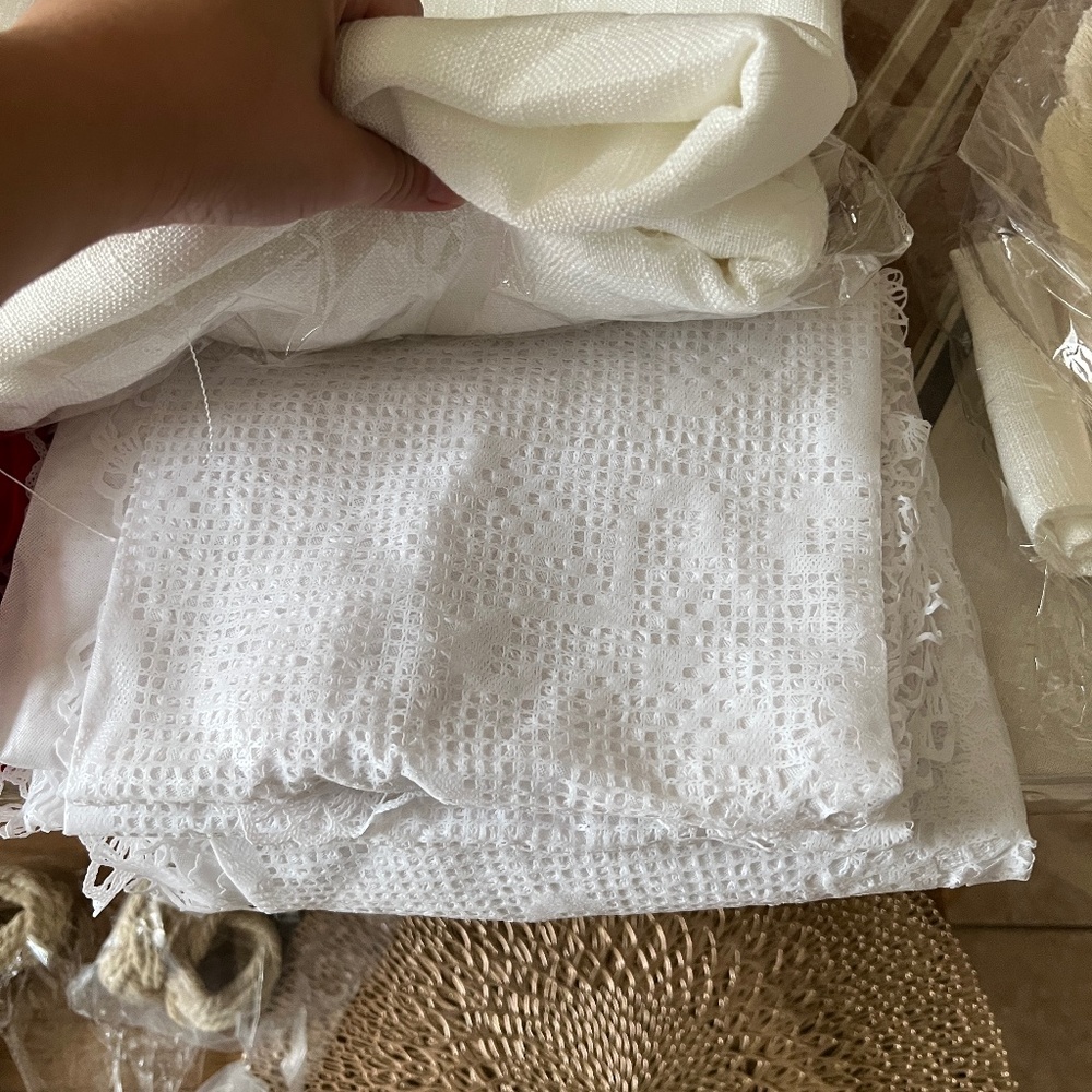 White tablecloth